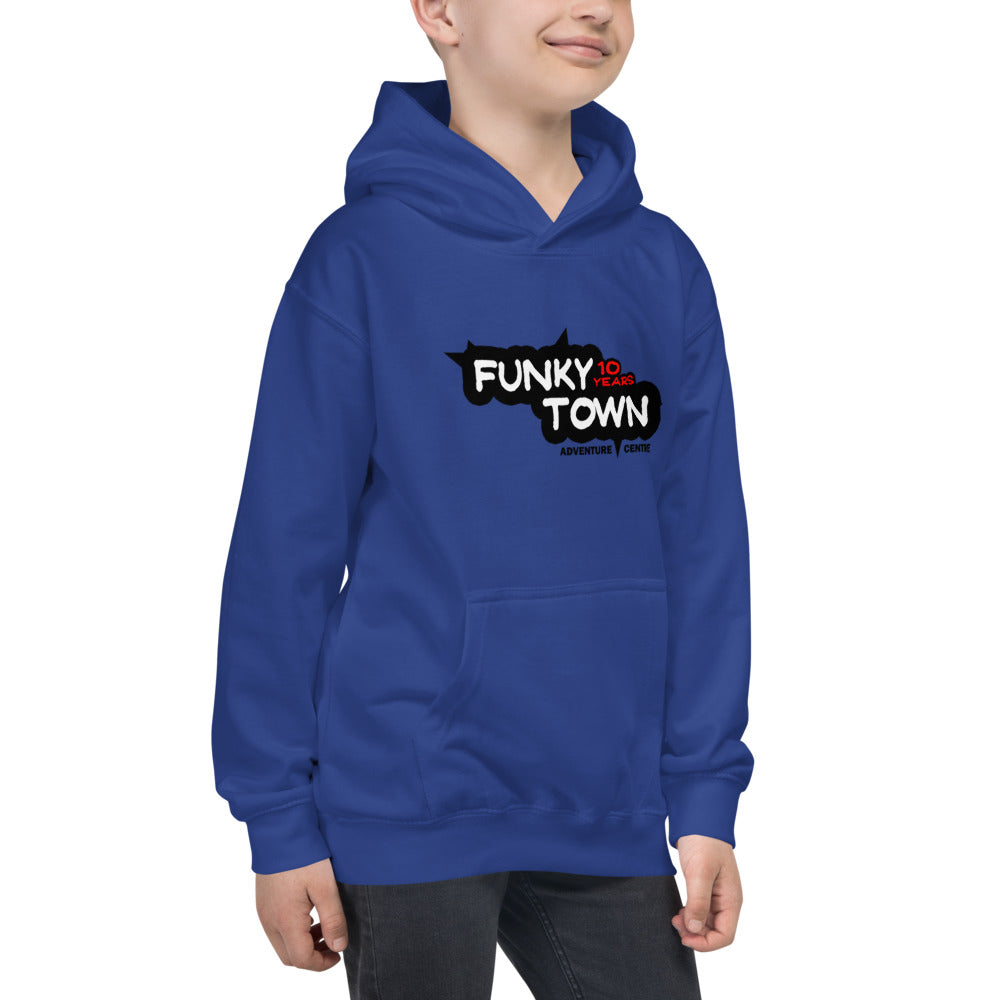 10 in deals the town hoodie